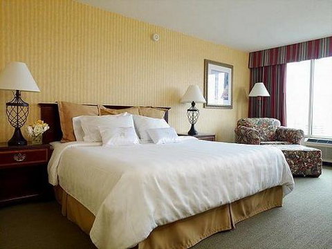 Red Lion Hotel Hartford - Renee 10