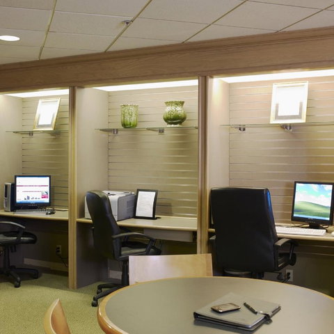 Red Lion Hotel Hartford - Renee 3