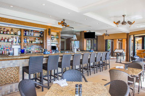 Wyndham Deerfield Beach Resort - Internet Find 6