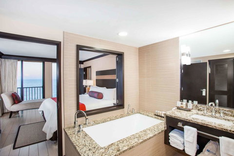 Wyndham Deerfield Beach Resort - Internet Find 27