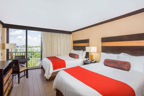 Wyndham Deerfield Beach Resort - Internet Find 17